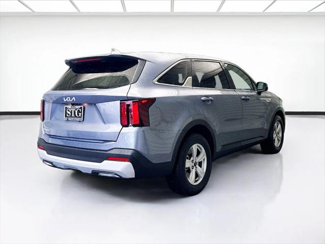 2025 Kia Sorento LX