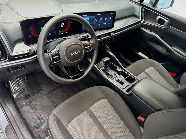 2025 Kia Sorento LX