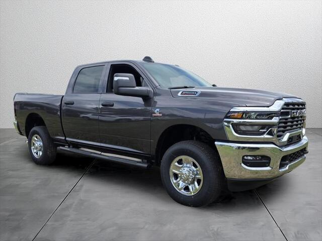 2026 Ram 2500 Tradesman Crew Cab 4x4 64 Box
