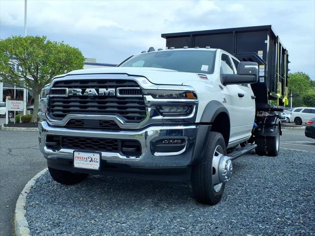 2026 RAM 5500 Chassis RAM 5500 TRADESMAN CHASSIS CREW CAB 4X4 84 CA