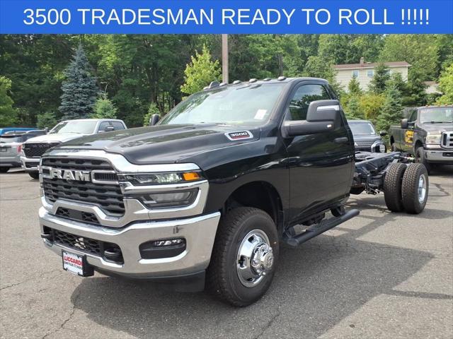 2026 RAM 3500 Chassis RAM 3500 TRADESMAN CHASSIS REGULAR CAB 4X4 84 CA