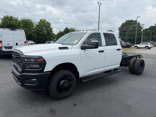 2026 RAM Ram 3500 Chassis Cab RAM 3500 TRADESMAN CREW CAB CHASSIS 4X4 60 CA
