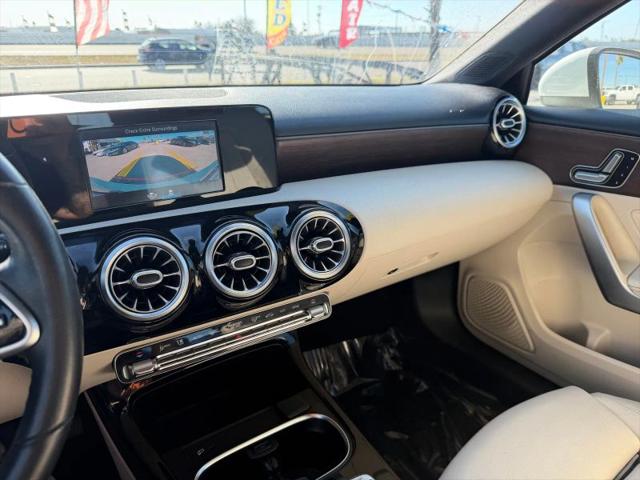 2019 Mercedes-Benz A 220 A 220