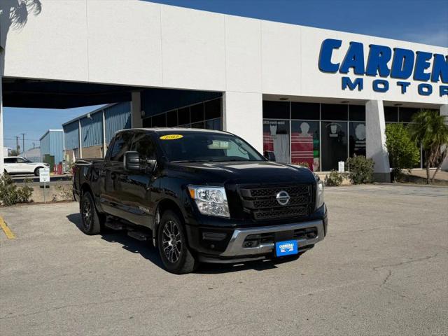 2022 Nissan Titan Crew Cab SV 4x4