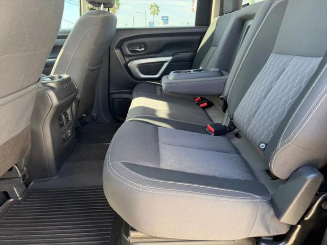 2022 Nissan Titan Crew Cab SV 4x4