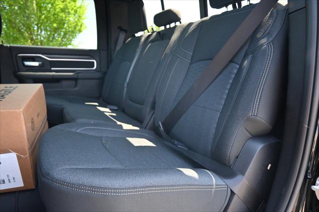 2026 Ram 3500 Big Horn Crew Cab 4x4 8' Box
