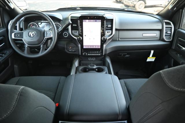 2026 RAM Ram 3500 RAM 3500 BIG HORN CREW CAB 4X4 8 BOX