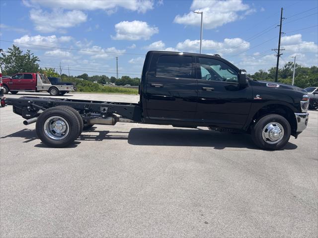 2026 RAM 3500 Chassis RAM 3500 TRADESMAN CREW CAB CHASSIS 4X4 60 CA