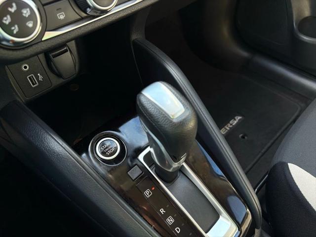 2021 Nissan Versa SV Xtronic CVT