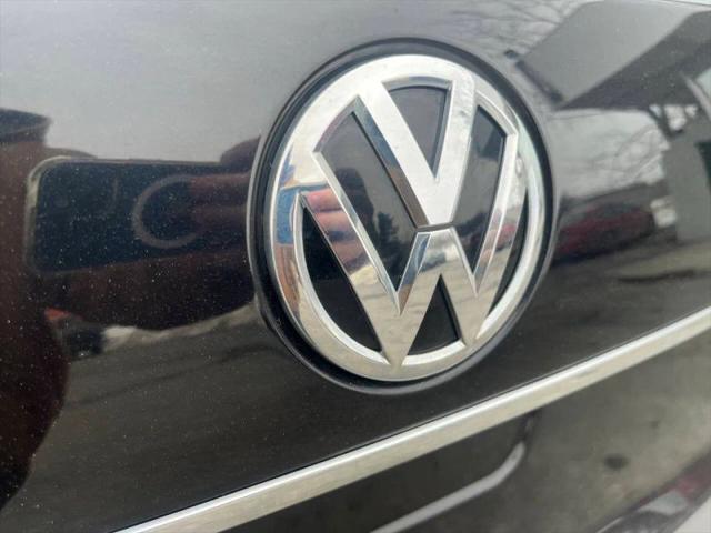 2017 Volkswagen Passat V6 SEL Premium