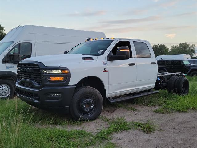 2026 RAM 3500 Chassis RAM 3500 TRADESMAN CREW CAB CHASSIS 4X4 60 CA