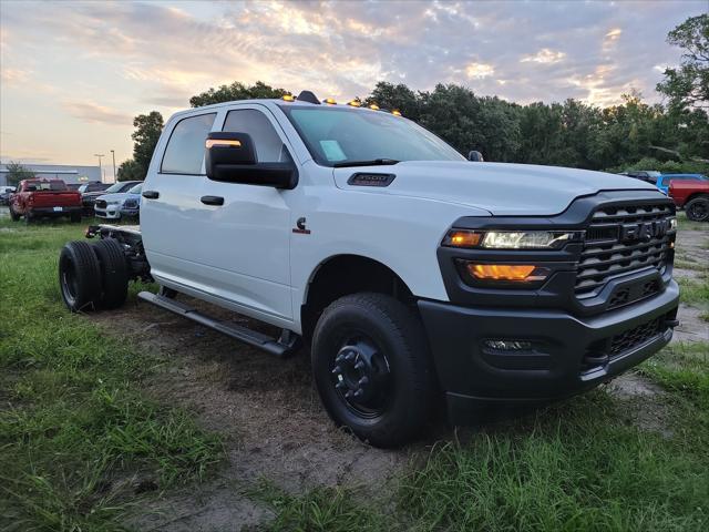 2026 RAM Ram 3500 Chassis Cab RAM 3500 TRADESMAN CREW CAB CHASSIS 4X4 60 CA