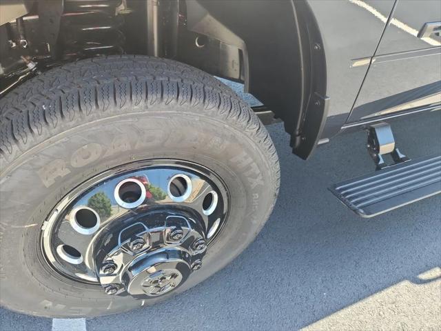 2026 Ram 3500 Laramie Crew Cab 4x4 8' Box