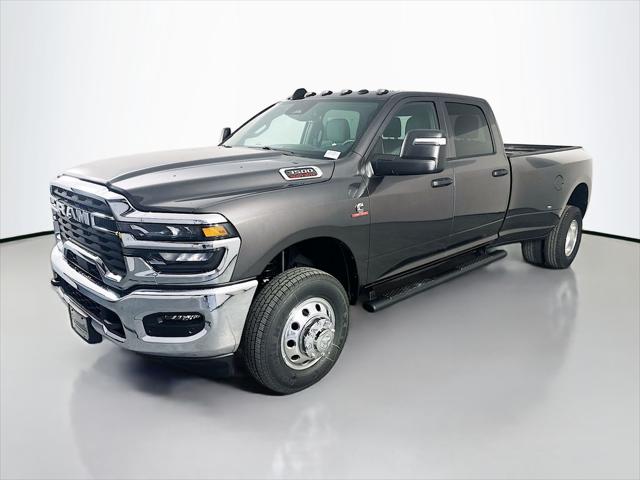 2026 RAM Ram 3500 RAM 3500 TRADESMAN CREW CAB 4X4 8 BOX