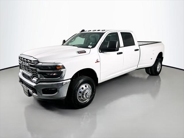 2026 RAM Ram 3500 RAM 3500 TRADESMAN CREW CAB 4X4 8 BOX