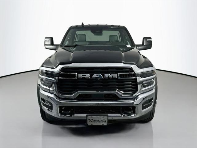 2026 RAM 5500 Chassis RAM 5500 TRADESMAN CHASSIS REGULAR CAB 4X4 60 CA