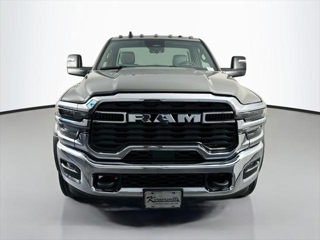 2026 RAM 5500 Chassis RAM 5500 TRADESMAN CHASSIS REGULAR CAB 4X4 120 CA