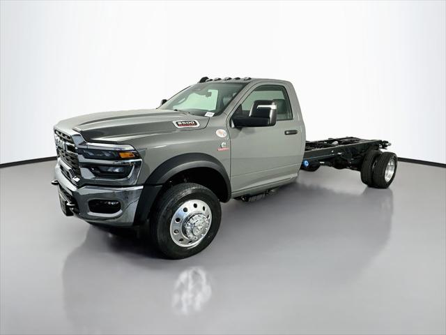 2026 RAM 5500 Chassis RAM 5500 TRADESMAN CHASSIS REGULAR CAB 4X4 120 CA