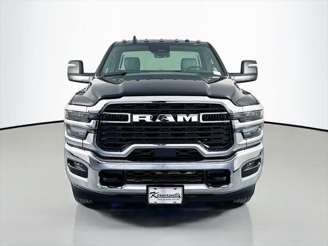 2026 RAM Ram 3500 Chassis Cab RAM 3500 TRADESMAN CHASSIS REGULAR CAB 4X2 84 CA