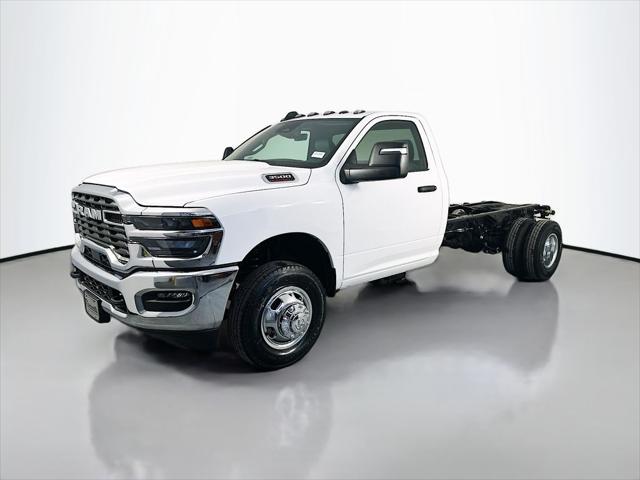 2026 RAM Ram 3500 Chassis Cab RAM 3500 TRADESMAN CHASSIS REGULAR CAB 4X2 84 CA