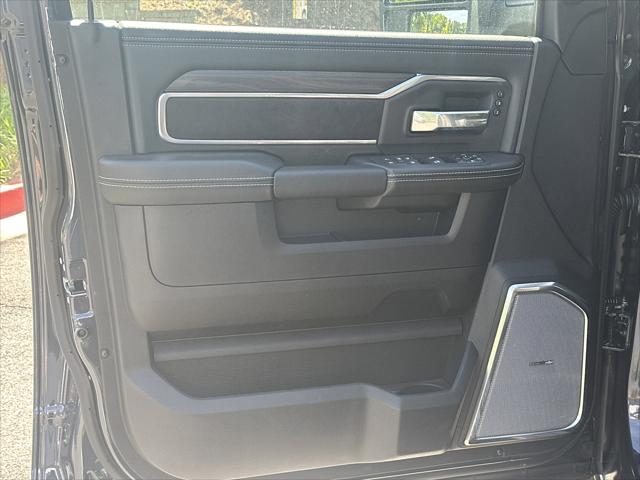 2026 Ram 3500 Laramie Crew Cab 4x4 8' Box