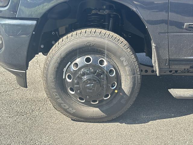 2026 Ram 3500 Laramie Crew Cab 4x4 8' Box