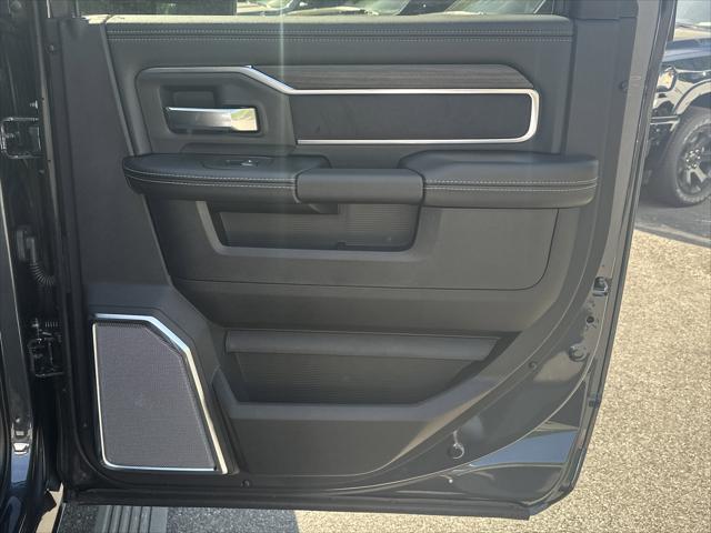 2026 Ram 3500 Laramie Crew Cab 4x4 8' Box