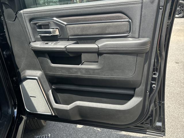 2026 Ram 3500 Laramie Crew Cab 4x4 8' Box