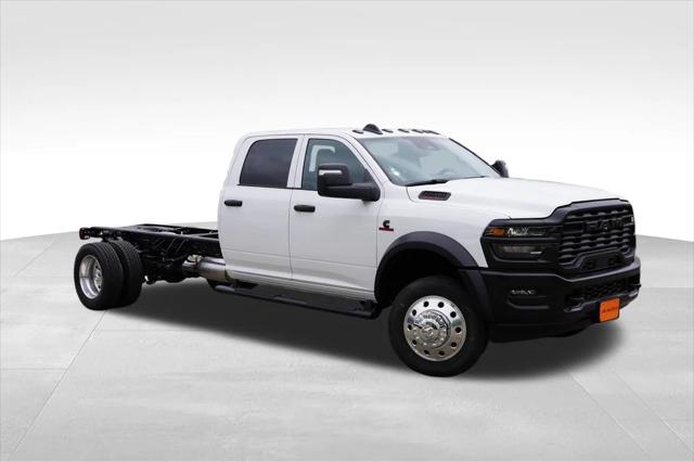 2026 RAM Ram 5500 Chassis Cab RAM 5500 TRADESMAN CHASSIS CREW CAB 4X4 84 CA
