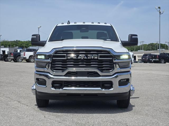 2026 RAM 3500 Chassis RAM 3500 TRADESMAN CREW CAB CHASSIS 4X4 60 CA