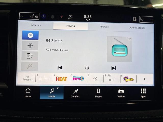 2026 Chrysler Pacifica Select