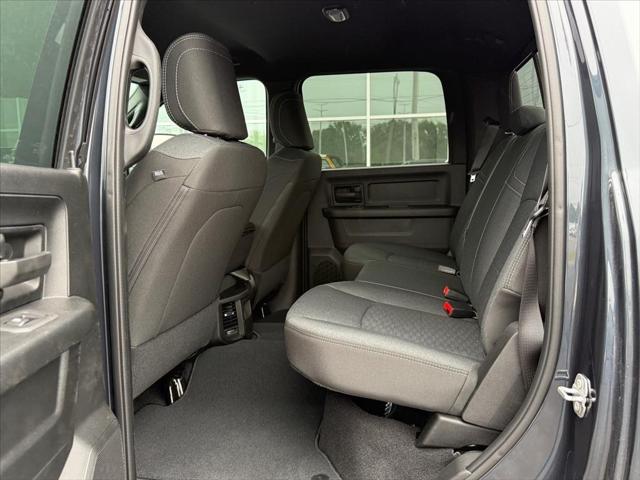 2026 Ram 2500 Black Express Crew Cab 4x4 6'4" Box