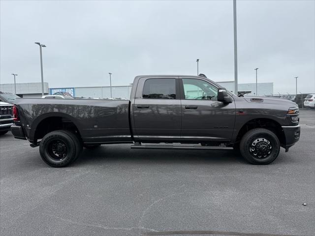 2026 RAM Ram 3500 RAM 3500 BIG HORN CREW CAB 4X4 8 BOX