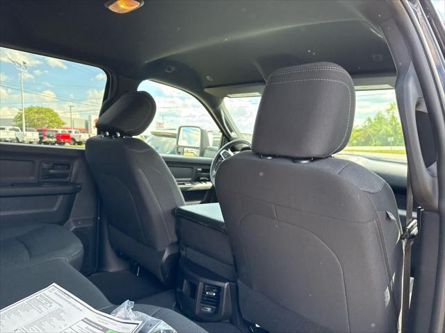 2026 Ram 2500 Black Express Crew Cab 4x4 6'4" Box