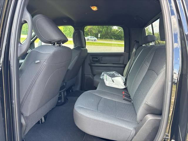 2026 Ram 2500 Black Express Crew Cab 4x4 6'4" Box