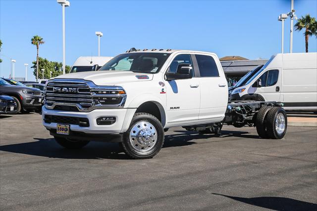 2026 RAM 5500 Chassis RAM 5500 BIG HORN CHASSIS CREW CAB 4X4 84 CA