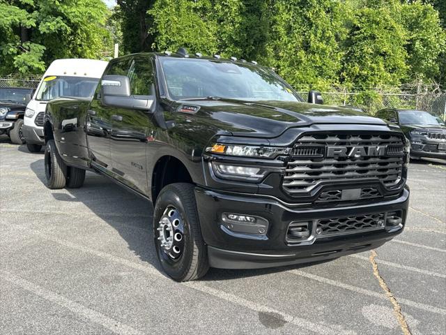2026 RAM 3500 RAM 3500 BIG HORN CREW CAB 4X4 8 BOX