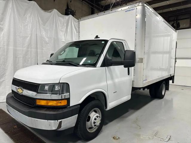 2022 Chevrolet Express Cutaway Work Van
