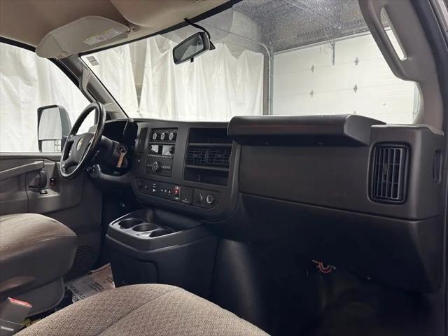 2022 Chevrolet Express Cutaway Work Van