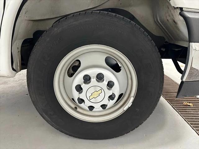 2022 Chevrolet Express Cutaway Work Van