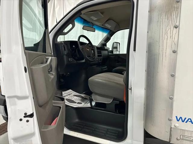 2022 Chevrolet Express Cutaway Work Van