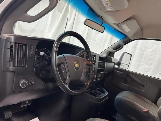 2022 Chevrolet Express Cutaway Work Van