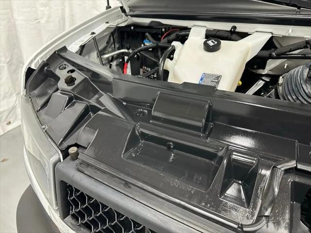 2022 Chevrolet Express Cutaway Work Van