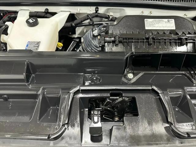 2022 Chevrolet Express Cutaway Work Van