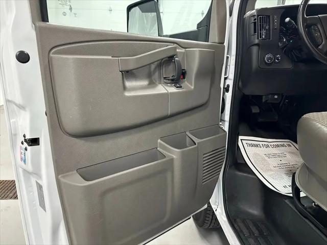 2022 Chevrolet Express Cutaway Work Van