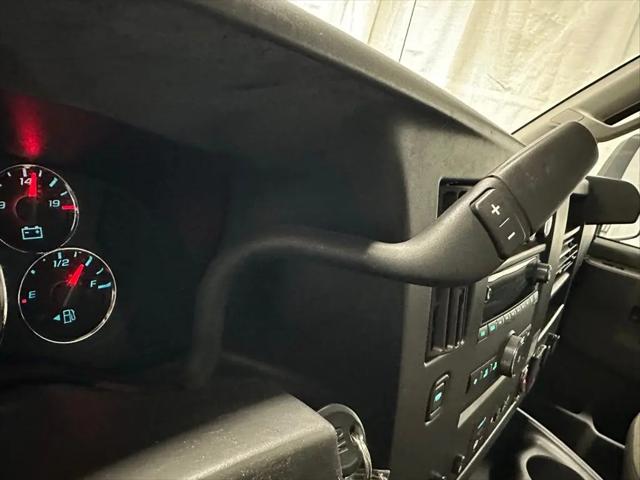2022 Chevrolet Express Cutaway Work Van
