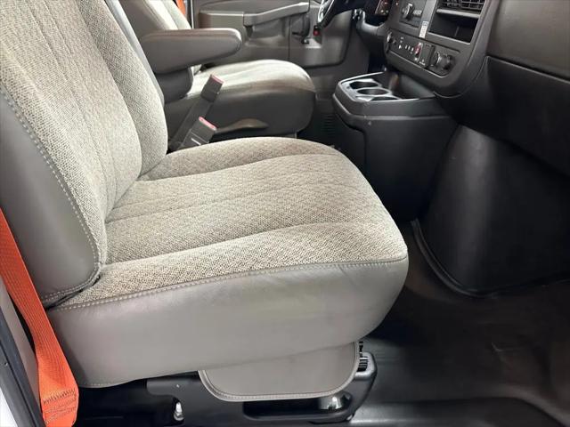 2022 Chevrolet Express Cutaway Work Van