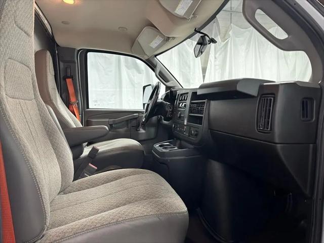 2022 Chevrolet Express Cutaway Work Van