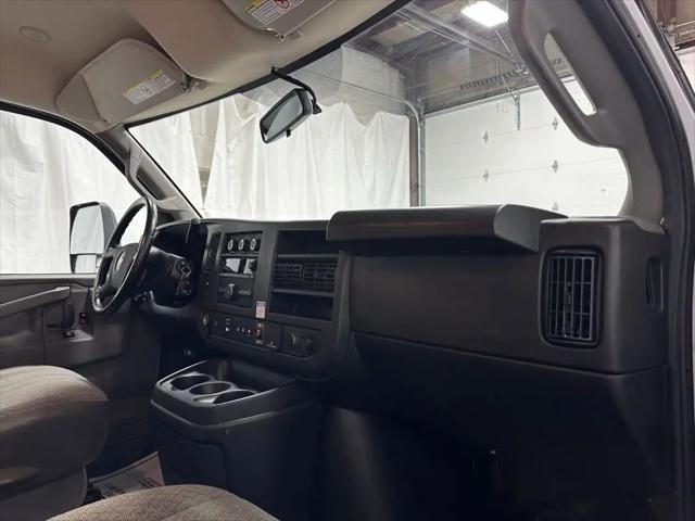 2022 Chevrolet Express Cutaway Work Van