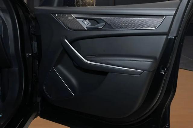 2021 Jaguar F-PACE SVR P550 AWD Automatic